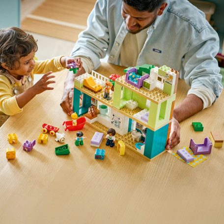 LEGO DUPLO Town 10470 3 az 1-ben modern családi ház figurákkal