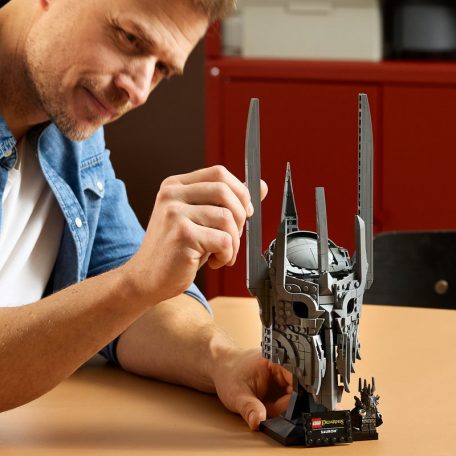 LEGO Icons 11373 A Gyűrűk Ura: Sauron sisakja