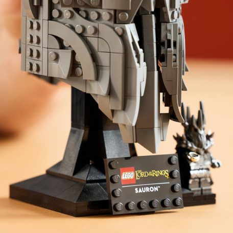 LEGO Icons 11373 A Gyűrűk Ura: Sauron sisakja