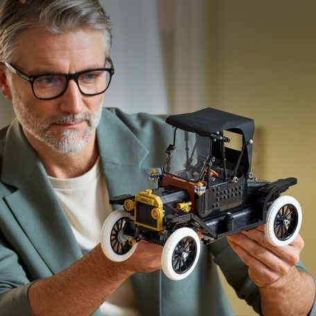 LEGO Icons 11376 Ford Model T