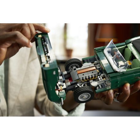 LEGO Icons 11381 Jaguar E-Type