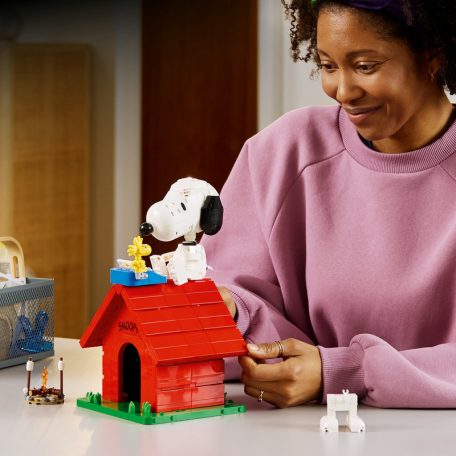 LEGO Ideas 21368 Peanuts: Snoopy kutyaháza