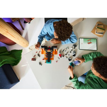 LEGO Minecraft 21590 Csata a Sorvasztókkal