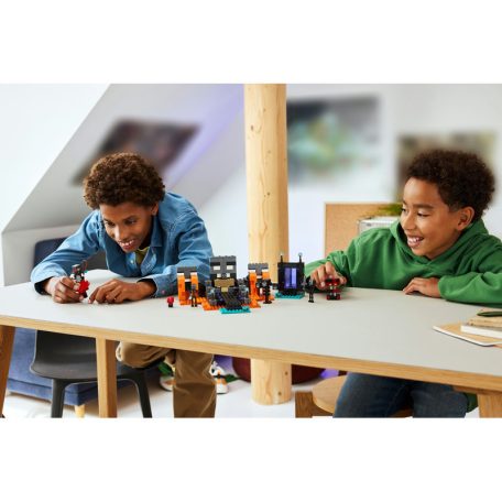 LEGO Minecraft 21590 Csata a Sorvasztókkal