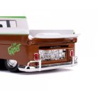 Jada Hollywood Rides Marvel - A Galaxis őrzői játékautó figurával - 1963 Volkswagen Bus Pickup és Groot