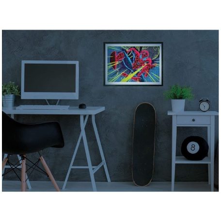 Clementoni 27555 Glowing Lights Puzzle - Pókember (104 db)