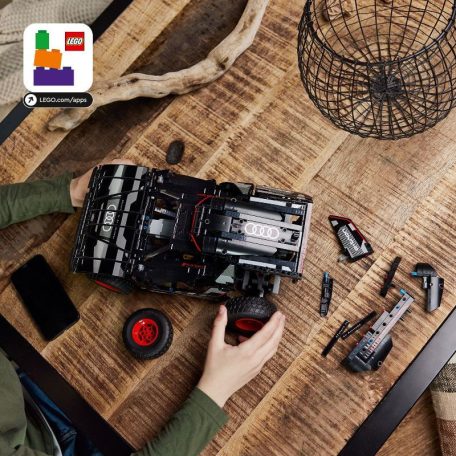 LEGO Technic 42160 Audi RS Q e-tron