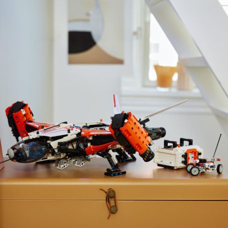 LEGO Technic 42181 VTOL teherszállító űrhajó LT81