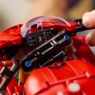 LEGO Technic 42202 Ducati Panigale V4 S motorkerékpár