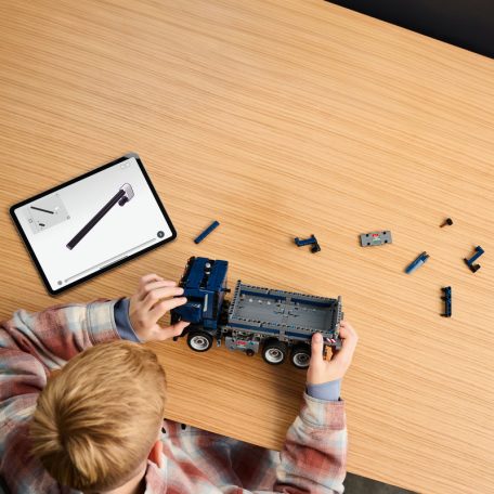 LEGO Technic 42203 Billenőplatós teherautó