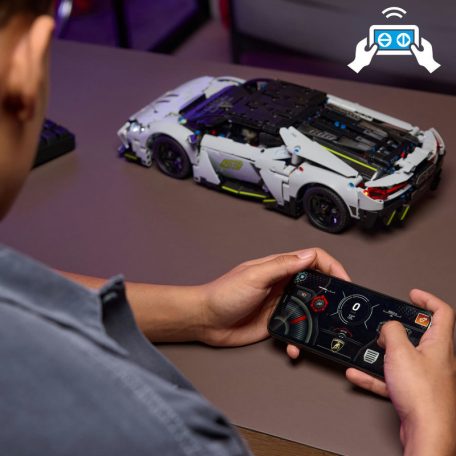 LEGO Technic 42214 Lamborghini Revuelto szuper sportautó