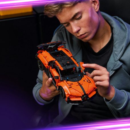 LEGO Technic 42222 Bugatti Chiron Pur Sport hiperautó