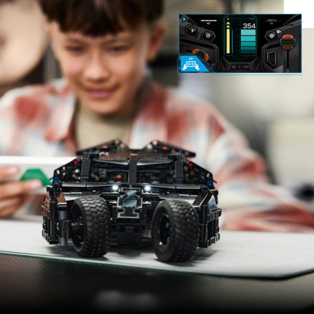 LEGO Technic 42239 Batmobil Tumbler