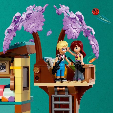LEGO Friends 42620 Olly és Paisley családi házai