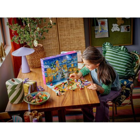 LEGO Friends 42668 Adventi naptár 2025