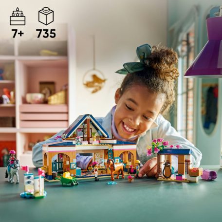 LEGO Friends 42688 Lovarda és lovasiskola