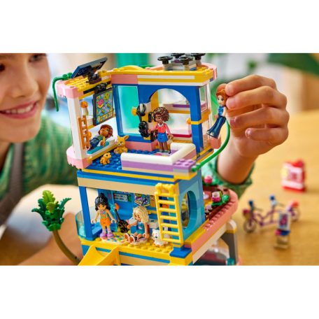 LEGO Friends 42689 Heartlake City klubház