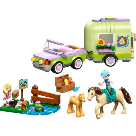 LEGO Friends 42695 Ló- és csikószállító utánfutó