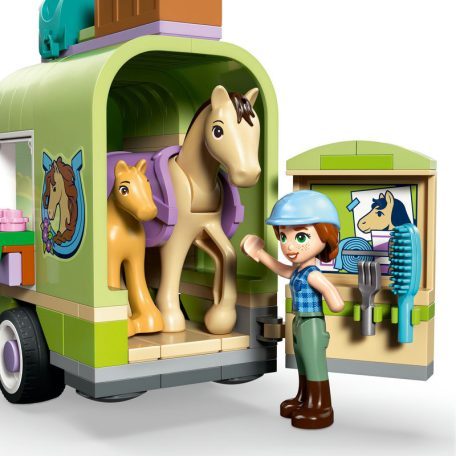 LEGO Friends 42695 Ló- és csikószállító utánfutó