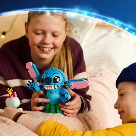 LEGO Disney Classic 43296 Stitch és Foltos