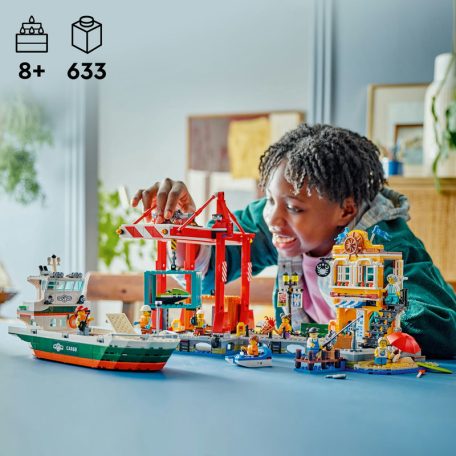 LEGO City 60422 Tengerparti kikötő teherszállító hajóval