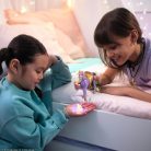 Unikornis Akadémia - Sophia és varázslatosan világító Csillag unikornis játékszett