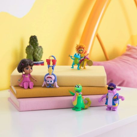 Dóra, a felfedező - Fantastic Friends figurák ajándék csomag