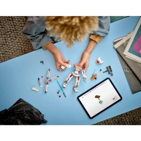 LEGO Star Wars 75390 Luke Skywalker X-Wing robotja