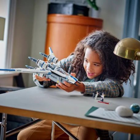 LEGO Star Wars 75399 Lázadó U-szárnyú vadászgép