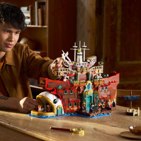 LEGO One Piece 75640 Az úszó Baratie étterem