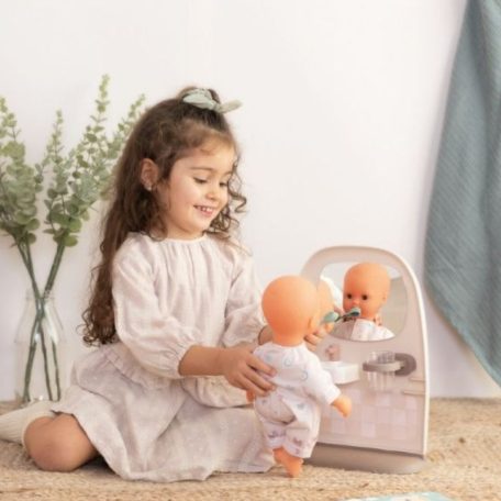 Baby Nurse Wc