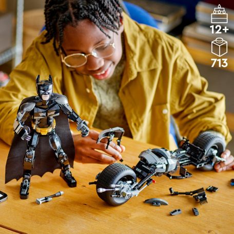 LEGO Super Heroes 76273 Batman építőfigura és a batmotor
