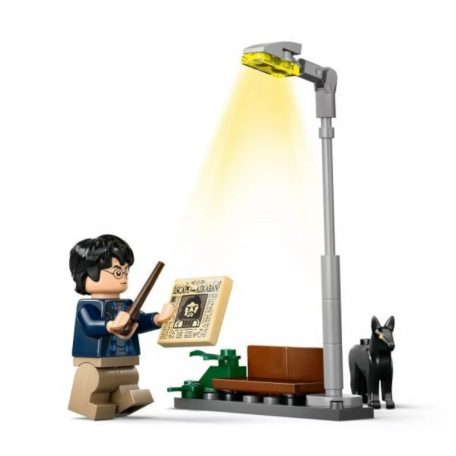 LEGO Harry Potter 76446 Kalandok a Kóbor Grimbusz-on