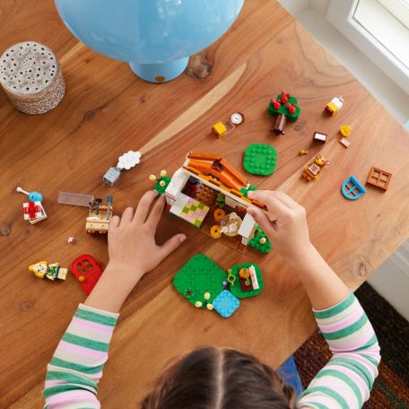 LEGO Animal Crossing 77049 Isabelle látogatóba megy