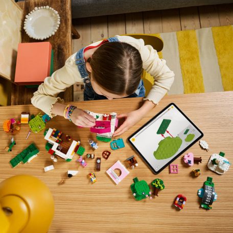 LEGO Animal Crossing 77057 Kreatív házak: vidám évszakok