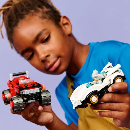 LEGO Sonic 77118 Silver autója Knuckles monster truckja ellen