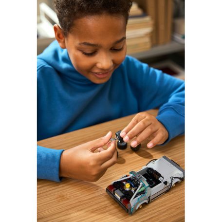LEGO Speed Champions 77256 A Vissza a jövőbe időgépe