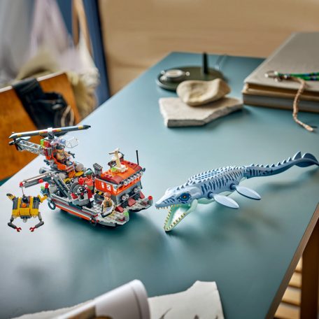 LEGO Jurassic World 77983 A mosasaurus támadása