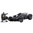 Jada Toys DC Justice League modellautó figurával - Batmobile & Batman (1:32)