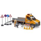 Bruder 02677 MB Sprinter kisteherautó útépítő figurával és kiegészítőkkel