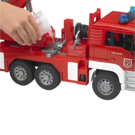 Bruder 02771 MAN TGA tűzoltóautó vízpumpával, hang és fényeffekttel