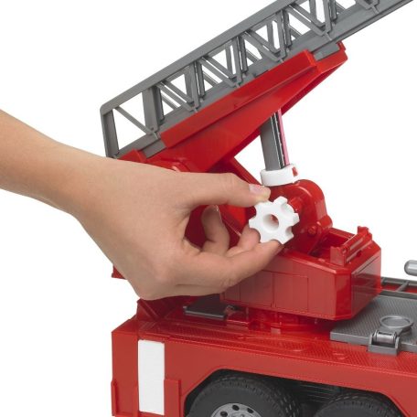 Bruder 02771 MAN TGA tűzoltóautó vízpumpával, hang és fényeffekttel