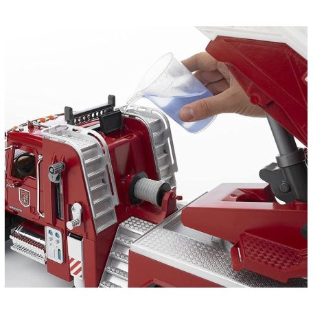 Bruder 2821 MACK Granite tűzoltóautó