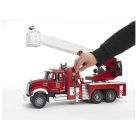 Bruder 2821 MACK Granite tűzoltóautó