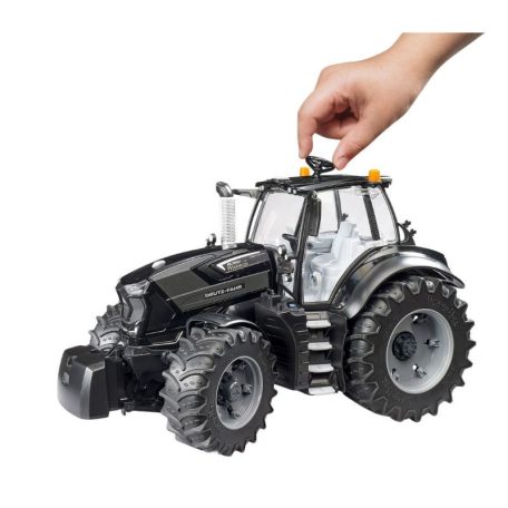 Bruder 03162 DEUTZ TTV Warrior traktor