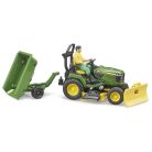 Bruder 62104 John Deere fűnyíró traktor utánfutóval és kertész figurával