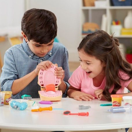 Play-Doh Fúrni és Tölteni Fogászat gyurmakészlet
