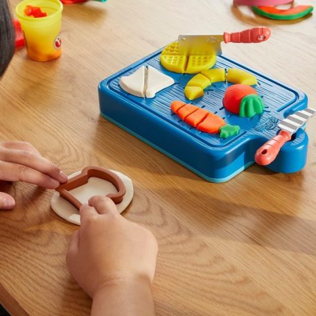 Play-Doh Little Chef Starters kis szakács kezdő gyurmakészlet