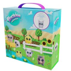 Flockies S3 Házikó gyűjtődoboz Caroline cicával