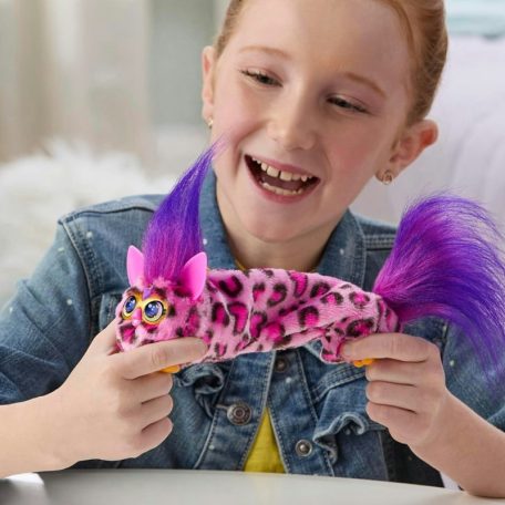 Furby: DJ Furblets elektronikus plüssjáték - Kitt-Ee-Luv